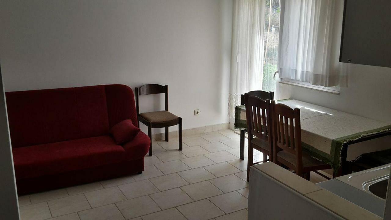 Apartments Luki โตรกีร์ ภายนอก รูปภาพ
