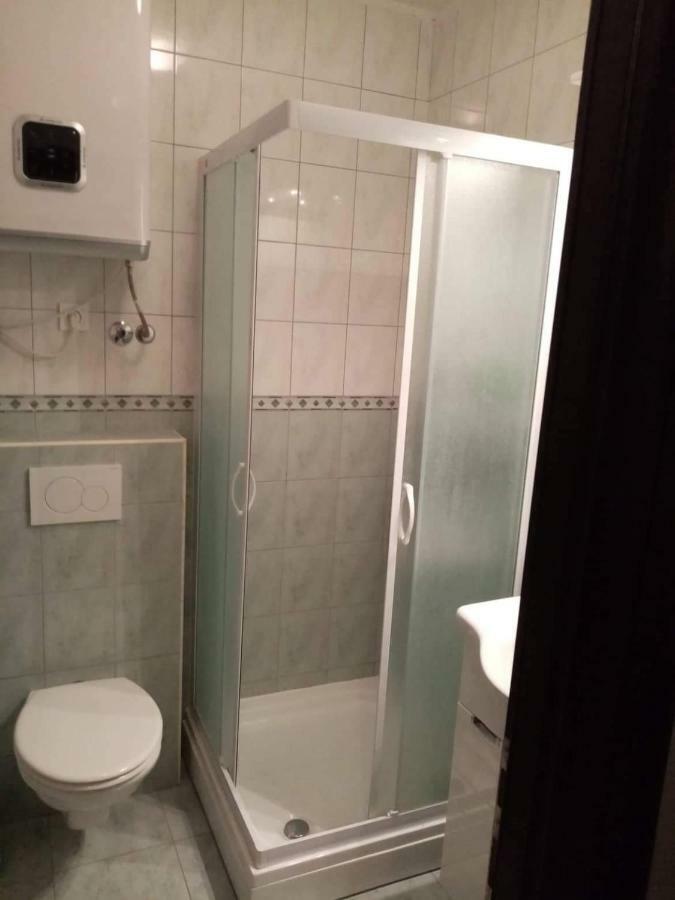 Apartments Luki โตรกีร์ ภายนอก รูปภาพ